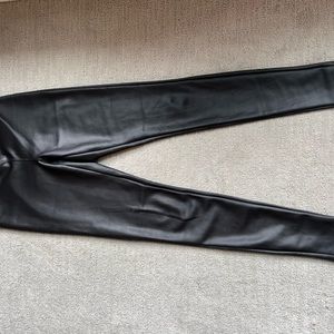 Black (Faux) Leather Leggings. Express. Size: XS.